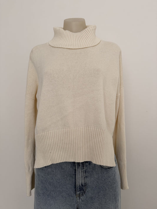 Medium Weight Roll Neck Knit