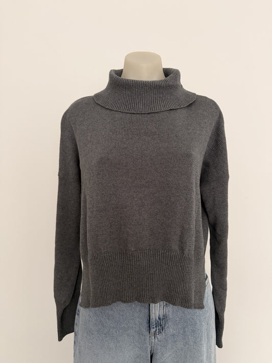 Lightweight Roll Neck